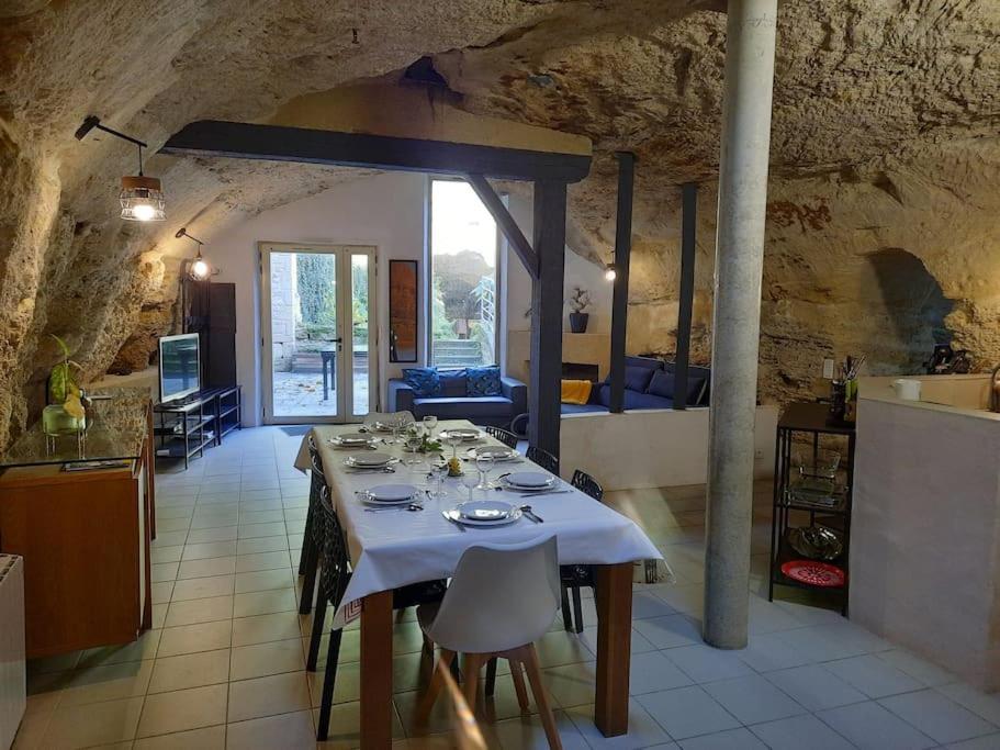 Maison Troglodytique Doue La Fontaine 외부 사진
